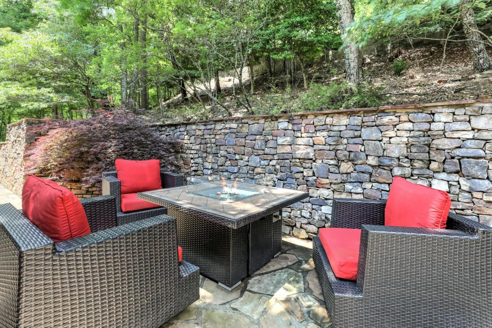 Falken Haus - Relax In Seclusion With Panoramic Lake Views 贾斯珀 外观 照片